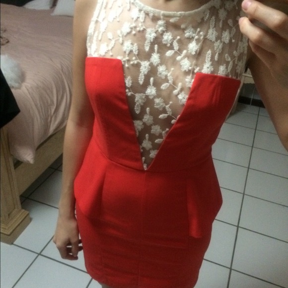 Ark & Co. Dress in Orange-Red - Picture 2 of 4