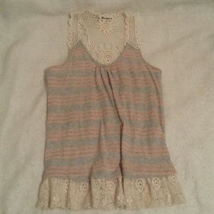 Cute gray/pink striped flowy, bohemium tank