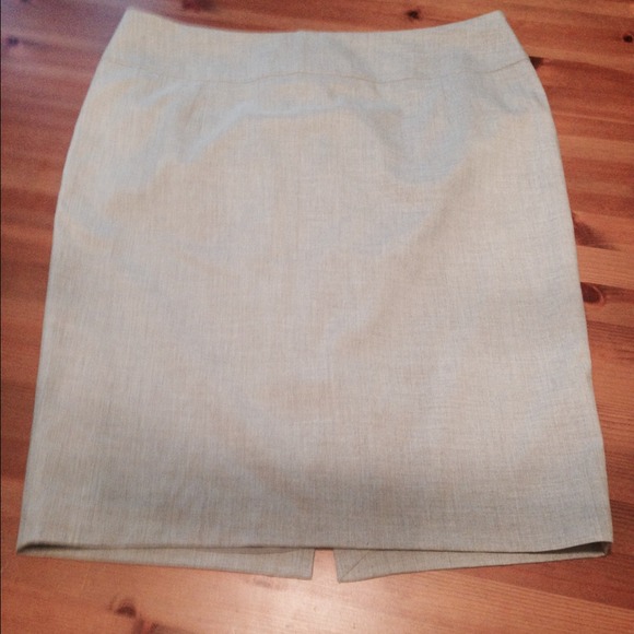 * SOLD * Mossimo Light Gray Skirt