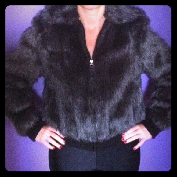 United Colors of Bennetton Outerwear - 🎉HOST PICK 2/3🎉Faux Fur Coat - Gray