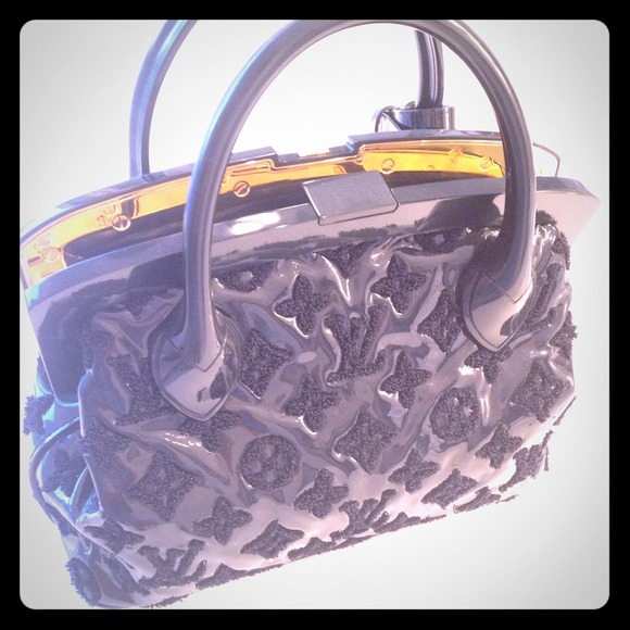 Louis Vuitton Limited Edition purse