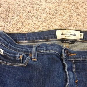 Abercrombie girls jeans size 16😘