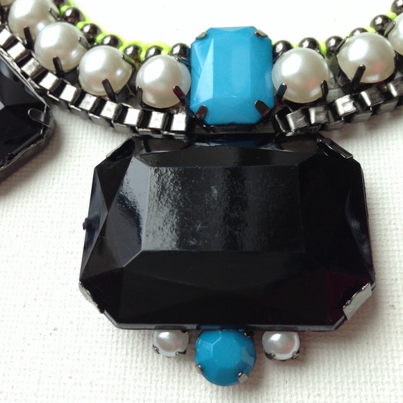Jewelry - Pearl neon green & lucite stone necklace & orange Jewelry - Pearl neon green & lucite stone necklace & orange