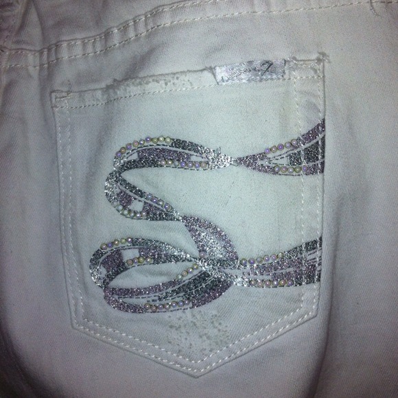 White Distressed Seven 7 Jeans