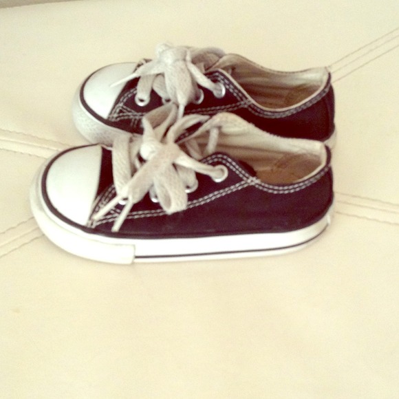 🚫🚫🚫🚫SOLDToddler Converse
