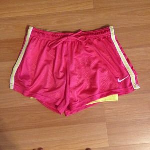 🌻BUNDLED🌻mesh shorts w/ built-in Dri-Fit spandex