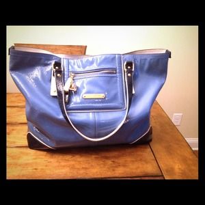 Juicy Couture pursue and wallet.