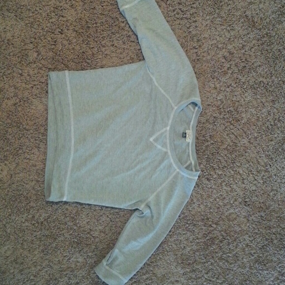 Grey long sleeve shirt