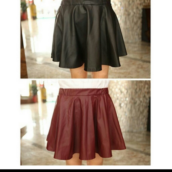 A line pleated faux leather skater skirt