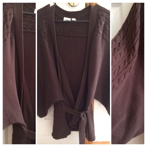 2 top bundle! - Picture 3 of 4