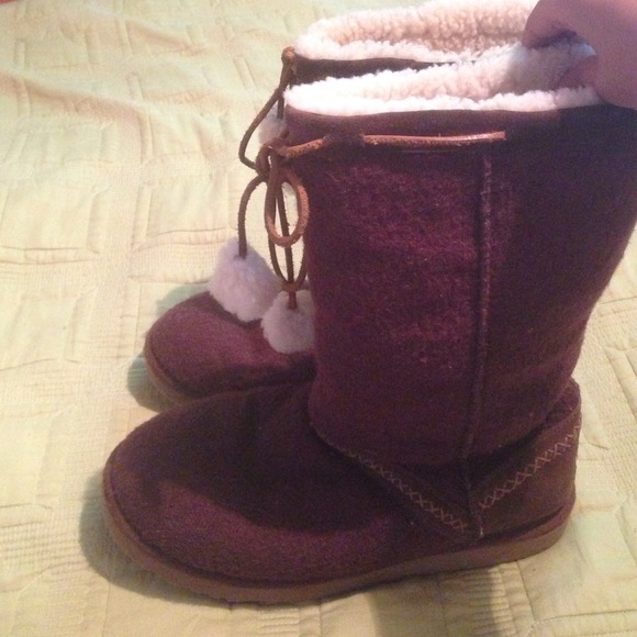 HOLD ✨✨✨ UGG Boots