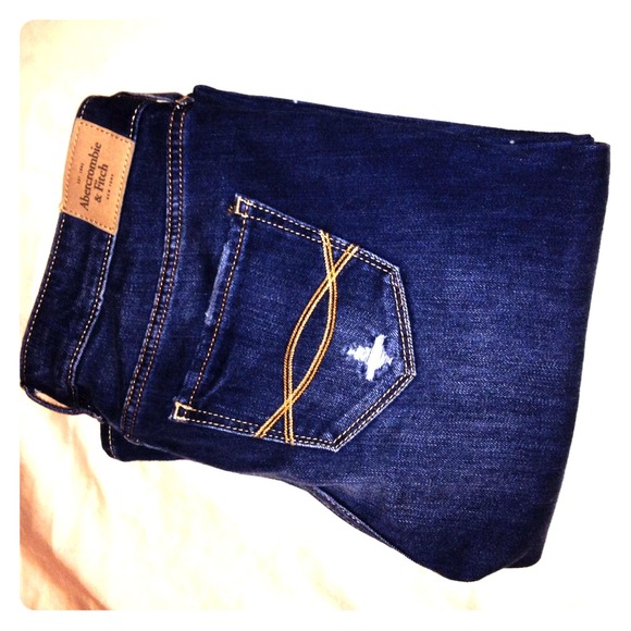 ***TRADED***2013 A&F jeans. Never worn. :)