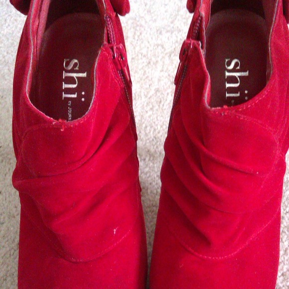 Heels - Picture 3 of 4