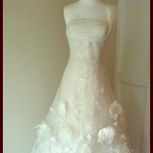 Vera Wang Wedding Dress