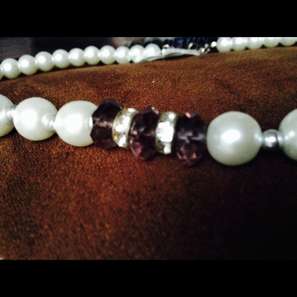 Necklace - Picture 2 of 4