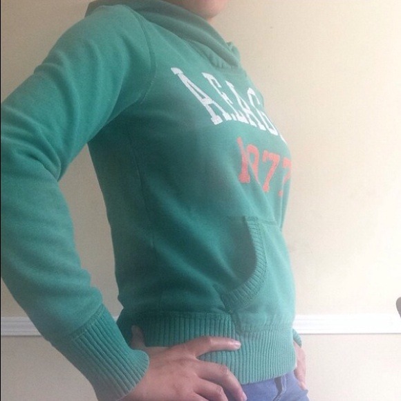 Sweater - Picture 2 of 4