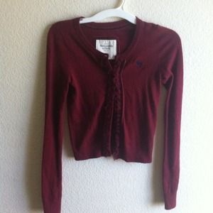 🚫 TRADED Abercrombie burgundy cardigan