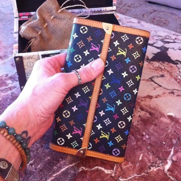 ❌Not Available❌ *RARE* Louis Vuitton Wallet~ - Picture 2 of 3