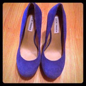 Royal Blue STEVE MADDEN wedges!!sz 6