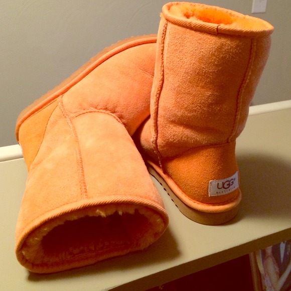 BUNDLE!! Classic Short Orange&Purple Ugg Size 6