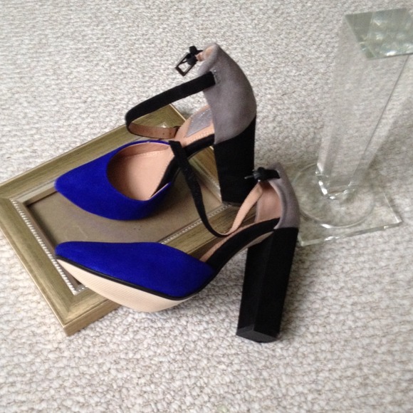 🎉2XHP 6/7/14 🎉 ELLA MOSS -Suede ankle strap pump - Picture 2 of 4