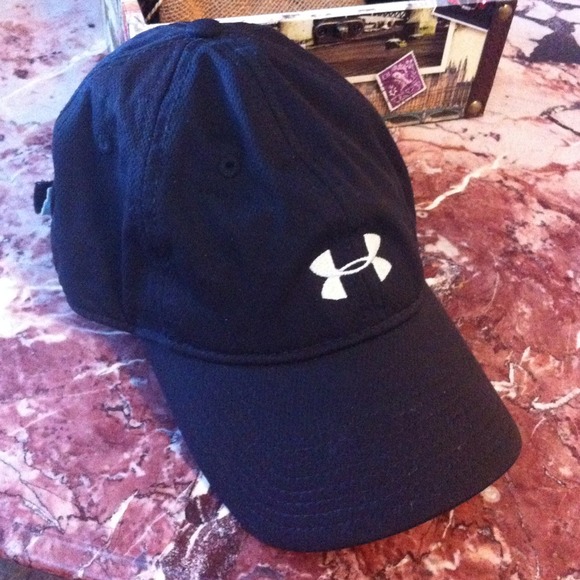under armour Accessories - ~🌸Women's Under Armour Cap~🌸