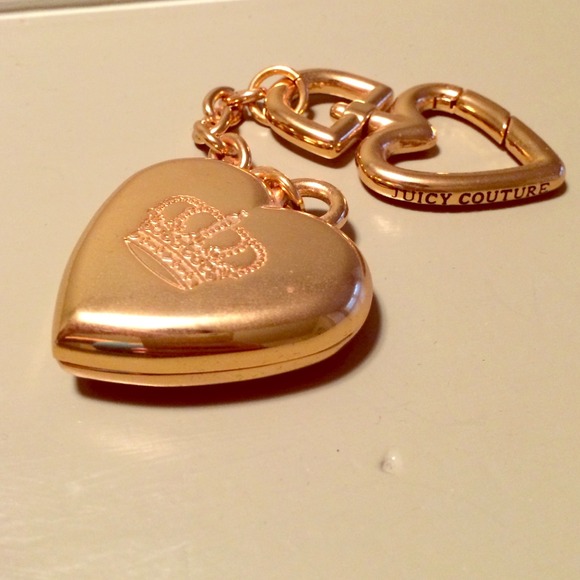 🔥Juicy Couture Key Wristlet!💛