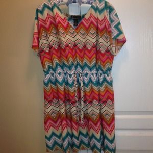 Chevron, muti-color dress - 14/16 NWOT