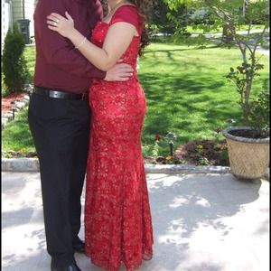 Red lace gown with cap sleeves