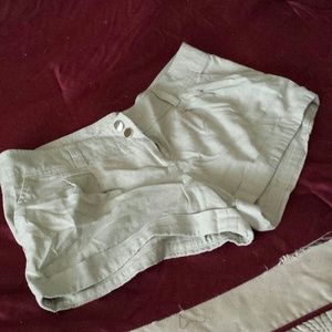 Forever 21 khaki shorts