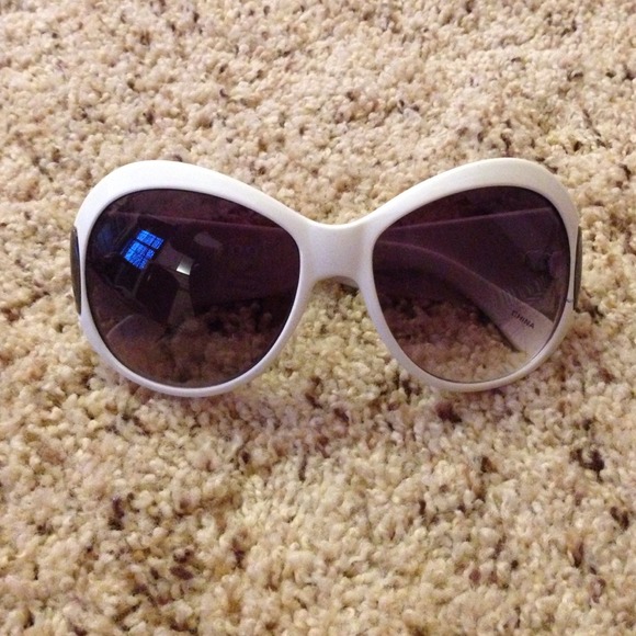 White sunglasses