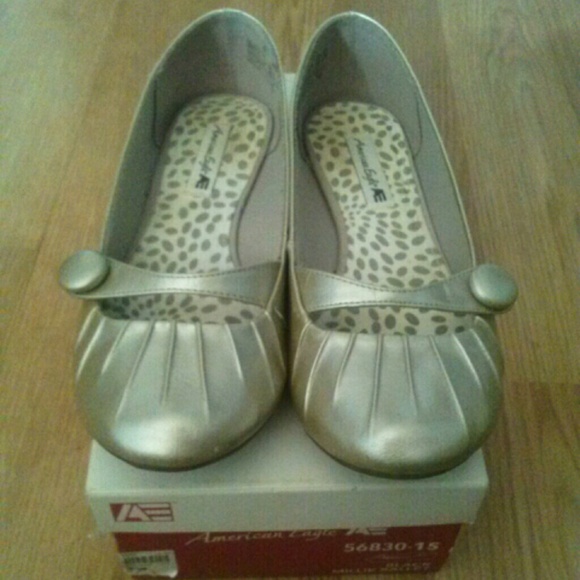 American Eagle AE ballet flats metallic silver 6.5