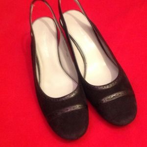 Heal pumps sling back