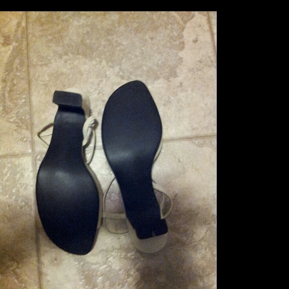 Shoes - Picture 2 of 3
