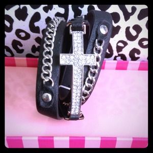 NEW! 🌟Rhinestone leather wrap bracelet🌟