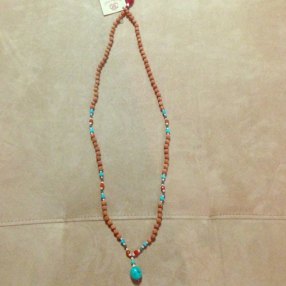 Nwt ethnic stone necklace.