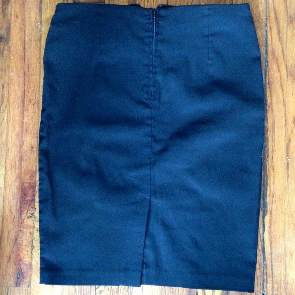 Black Pencil Skirt - Picture 2 of 3