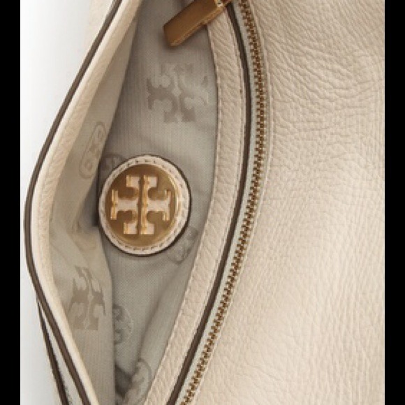 🚫Traded🚫 Tory Burch NWOT Amanda Logo Clutch - Picture 4 of 4