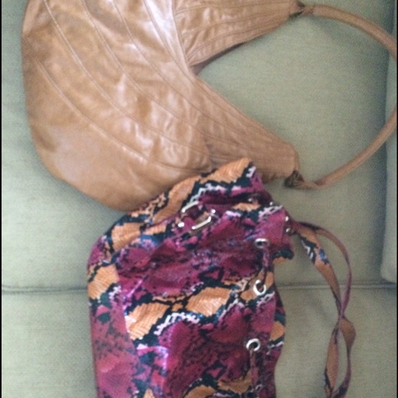 2 purses - Picture 1 of 1