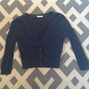 Navy blue short sweater