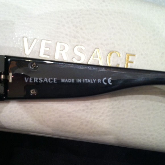 Versace shades - Picture 3 of 4