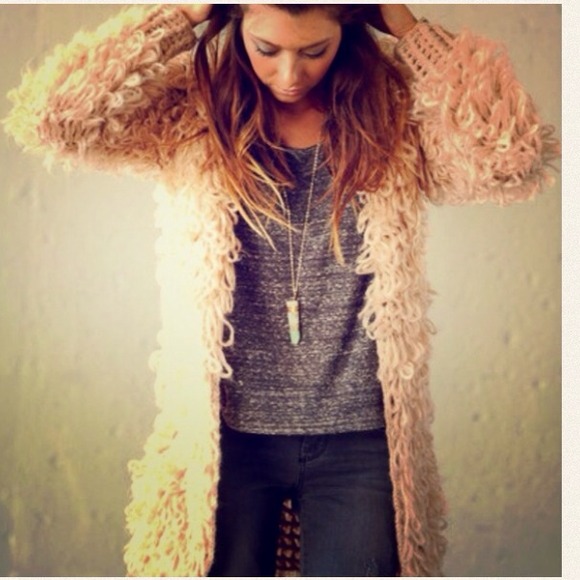 Blush Sweater ☀️RESD tsalajean to 1/1/14☀️