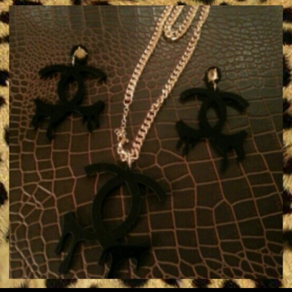 Fashion Clothing & Accessories