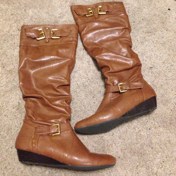 BOOTS & LACE TOP BUNDLE