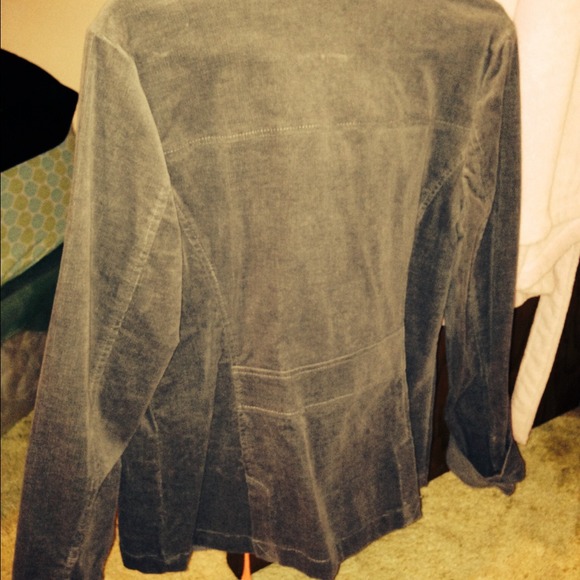 Jacket - Picture 2 of 4