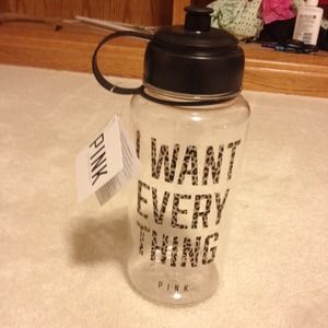 *TRADED* NWT VS PINK 32oz Water Bottle