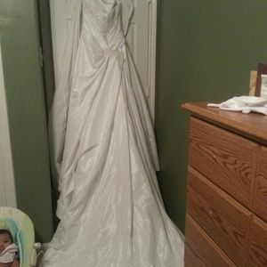 Wedding gown(additional photos)
