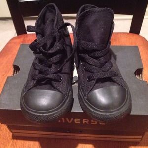 ✨Toddler Boy✨Converse