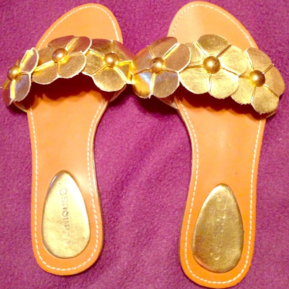 Brand-new never used and ready-to-wear