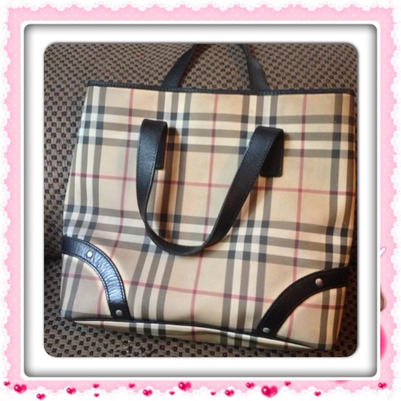 Burberry large tote. Reserved
